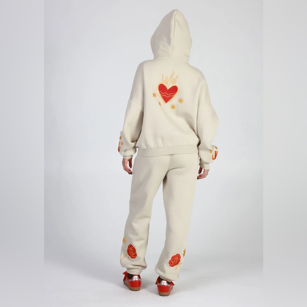 Cream Hoodie and Sweatpants Set Cactus Equestrian Rose Heart size XS NWOT - Picture 3 of 13